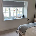 The Royal Oak 3*