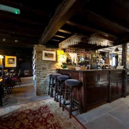 The Royal Oak אורחן