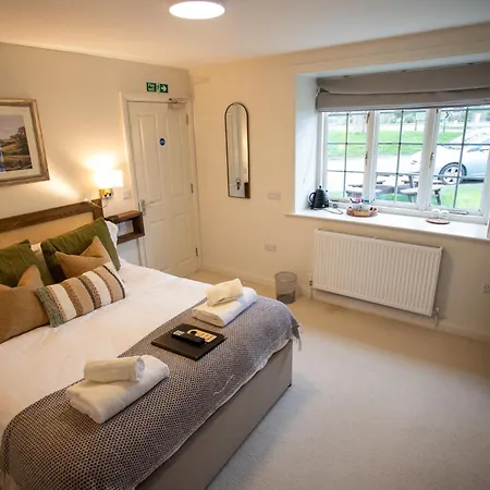 The Royal Oak Inn 3*