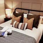 Han/Misafirhane The Royal Oak 3*