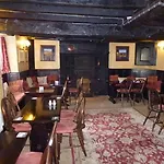 The Royal Oak 3*