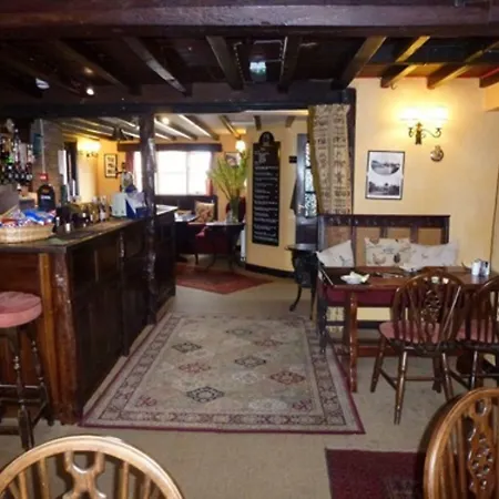 The Royal Oak 3*